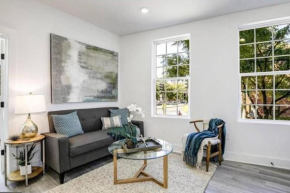 Charming Capitol Hill Home with Stunning Views!
